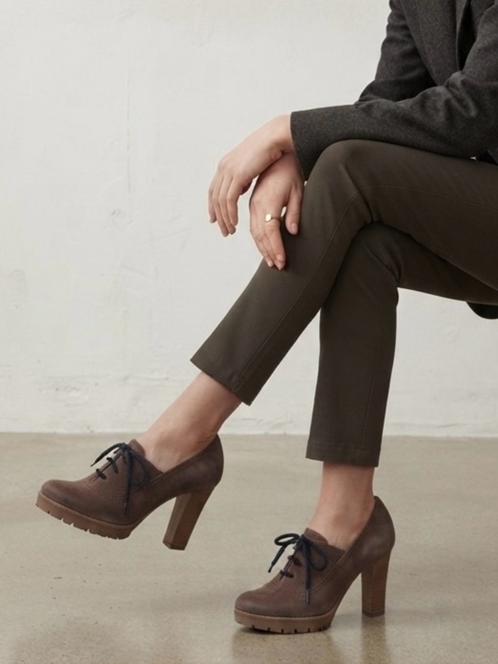 Hugo Boss Suede Women's Heels Size 40 (9 1/2)